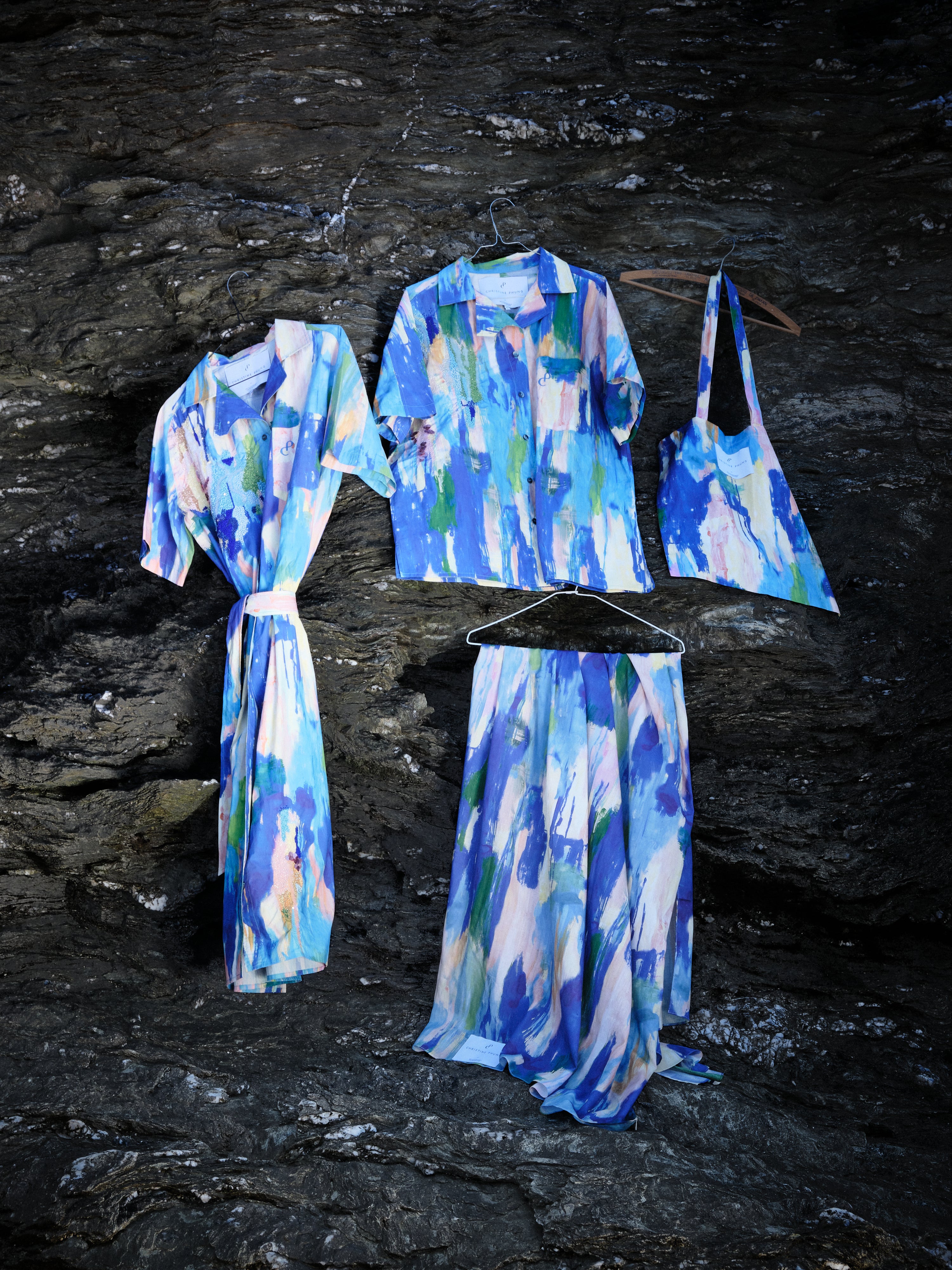 Robe DELTA Brodée à la main