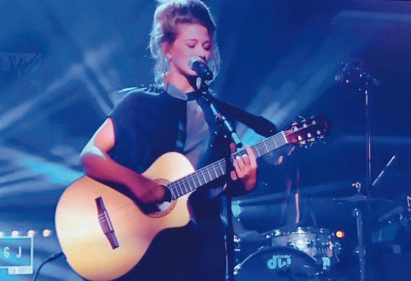 Press - Selah Sue dressed in Christine Phung at the Grand Journal