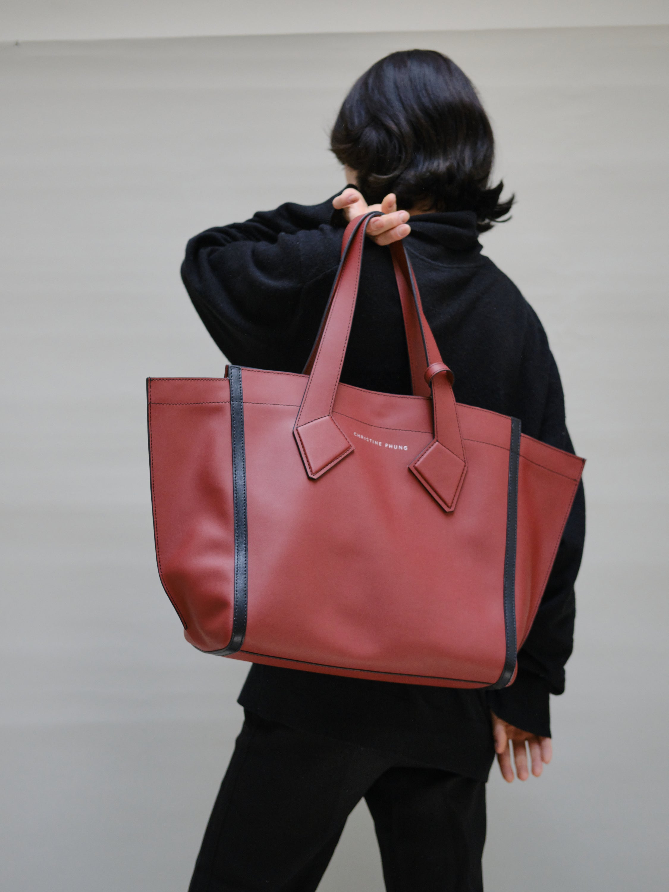 BRICK L TOTE BAG