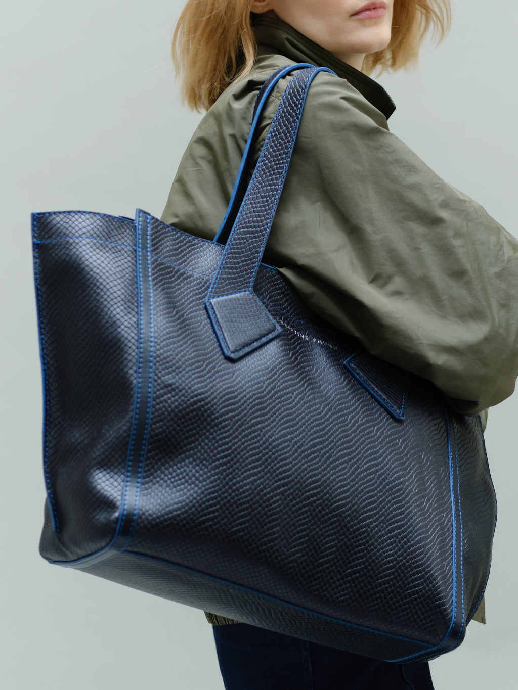 VESPER BLACK L CABAS