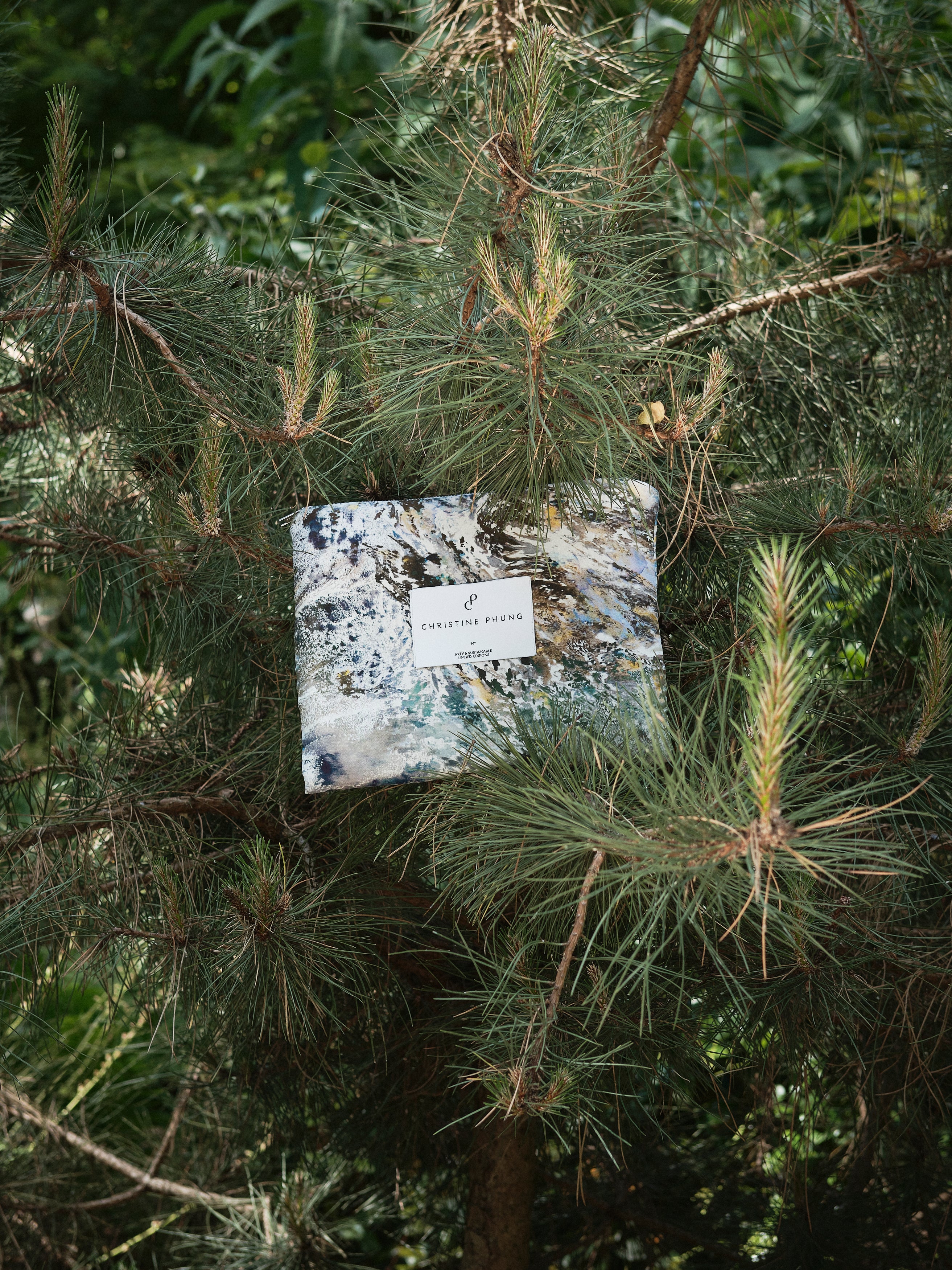 18 PADOU pouch