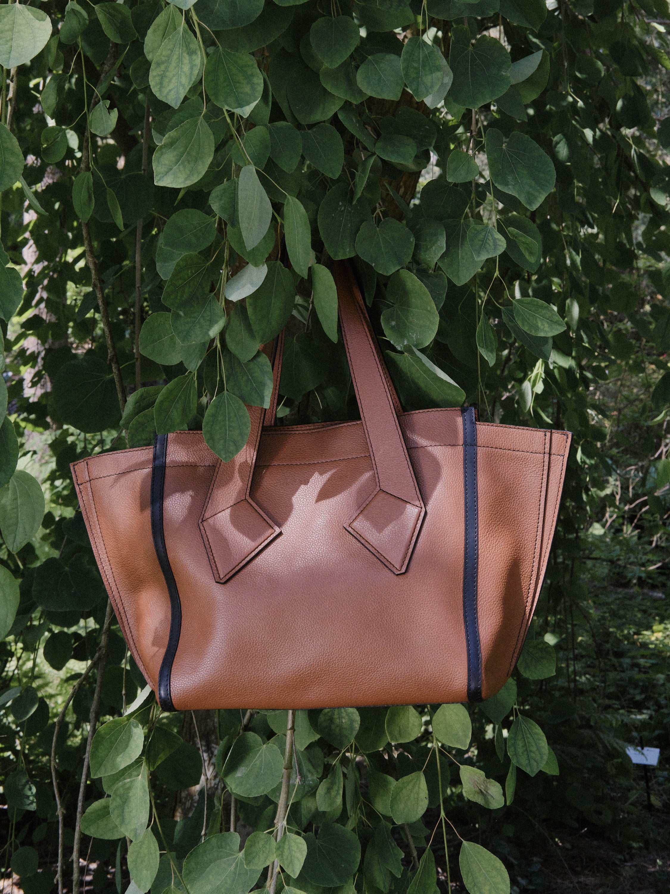 03 Duo Leather Tote Bag and Black Pool Bag PRE-ORDER