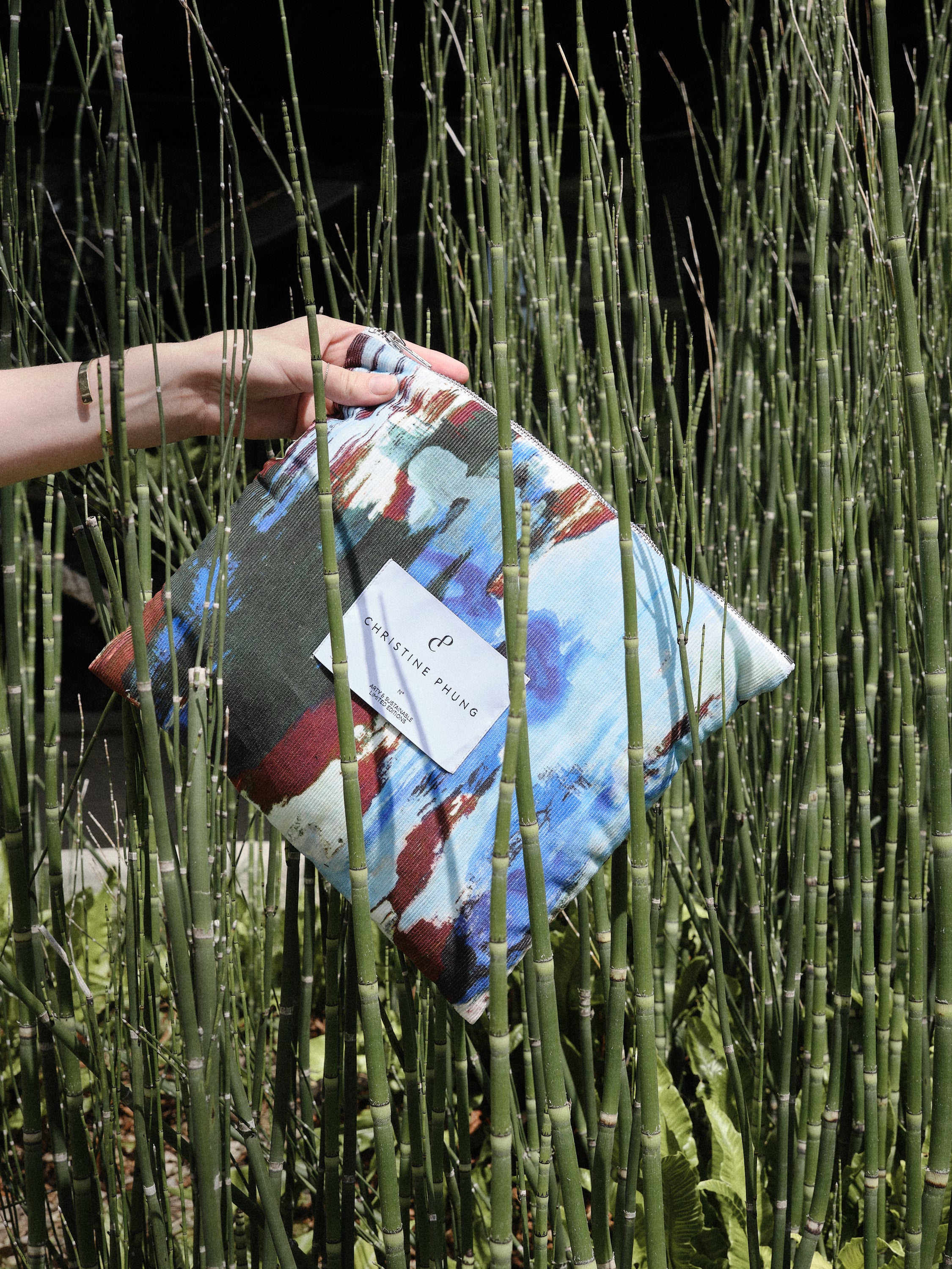 PADOU pouch